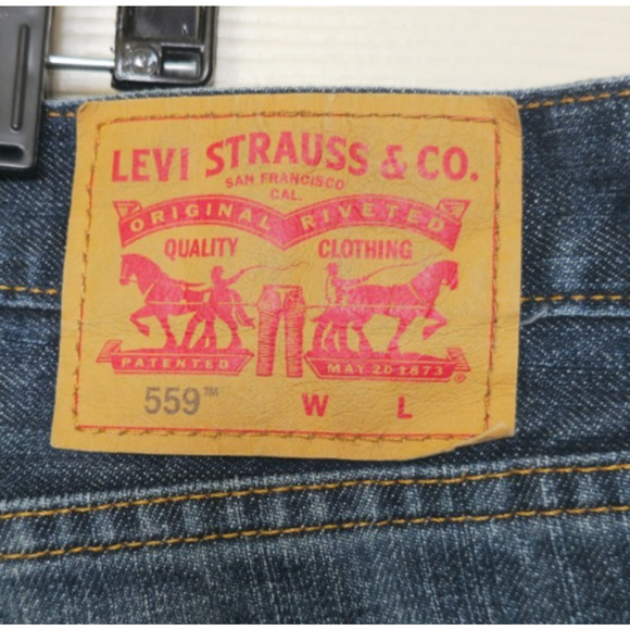 Levi's 559 Mens 44x34 Dark Wash Blue Denim Bootcut Jeans 100% Cotton Mid Rise - Picture 3 of 7